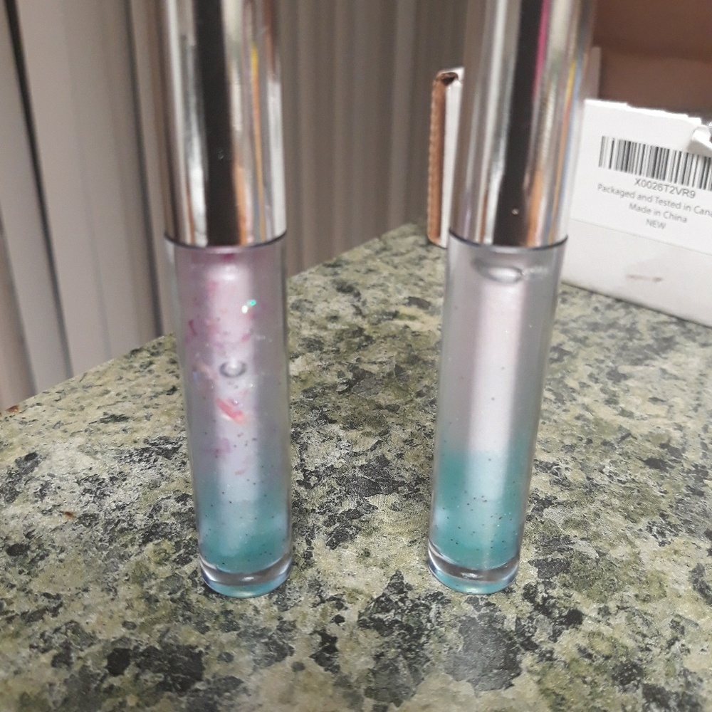 LIP GLOSS - Picture 4 of 4